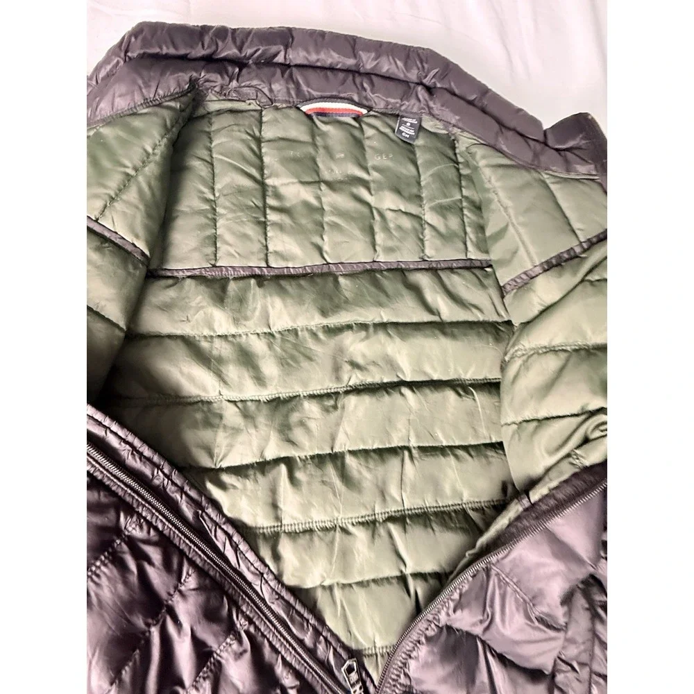 Tommy Hilfiger  ultra loft lightweight packable puffer  black with green lining